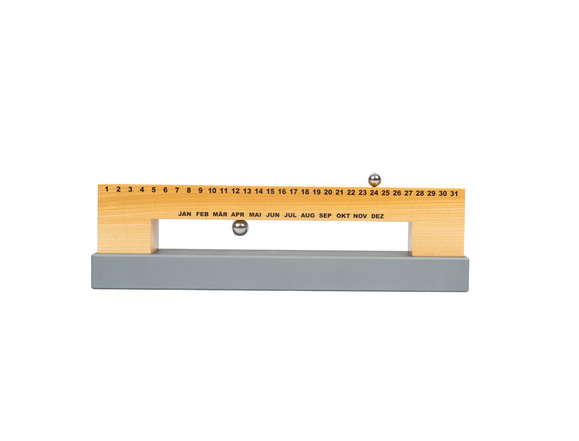 Ewigenkalender mit Aluminiumsockel grau